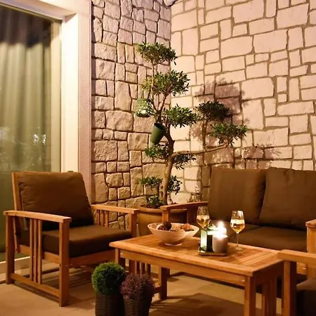 Ema Nika Villa Vodice